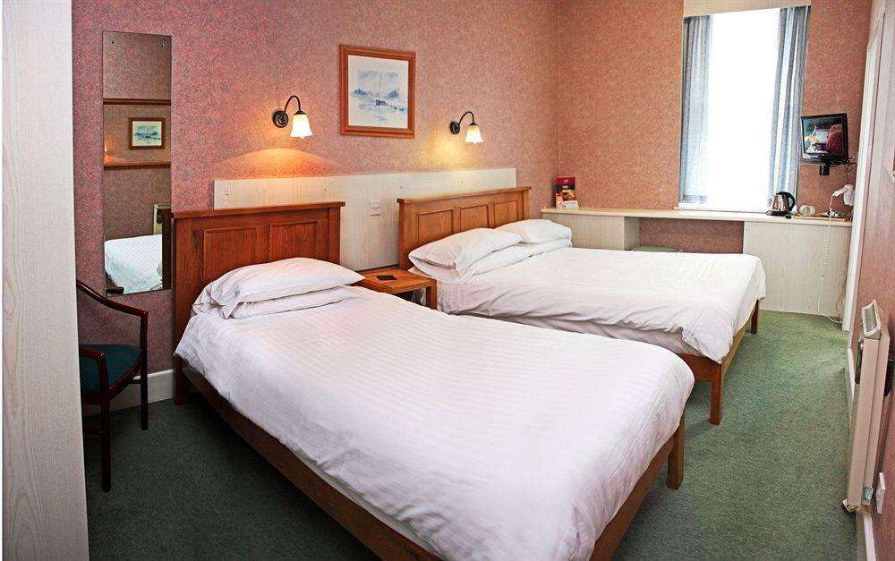The Raven Hotel Corby Dış mekan fotoğraf