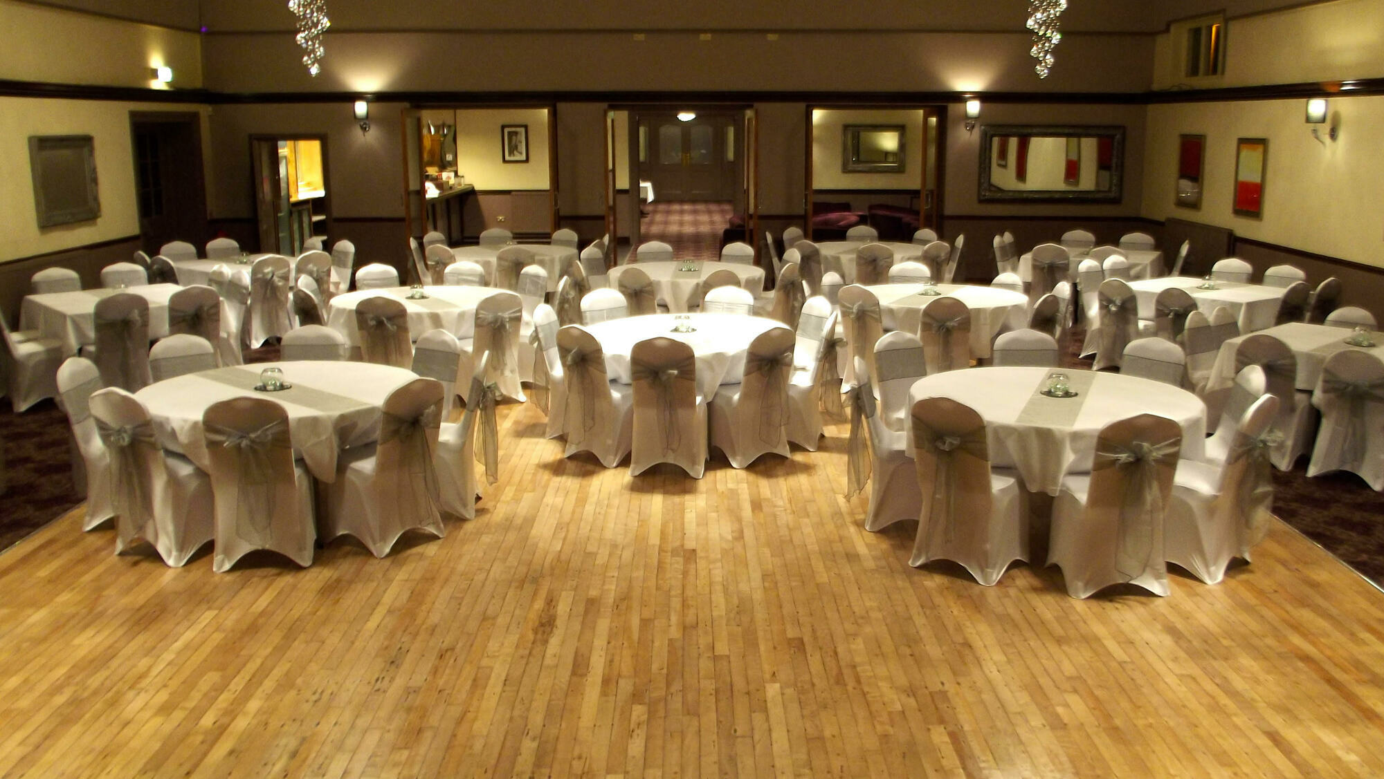The Raven Hotel Corby Dış mekan fotoğraf