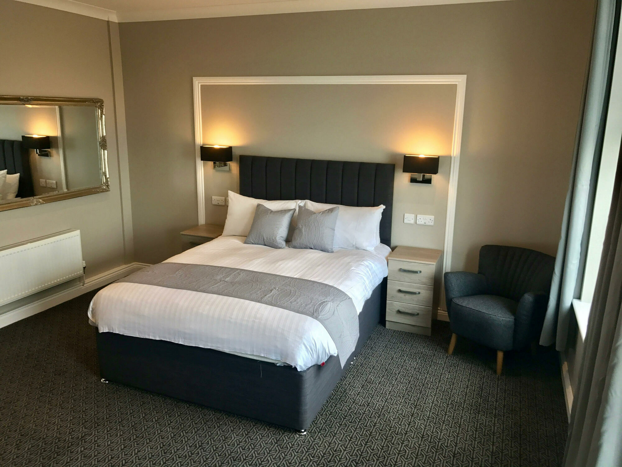 The Raven Hotel Corby Dış mekan fotoğraf